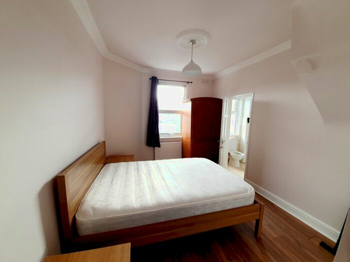 1 Bedroom Flat To Rent In Cromwell Road, Hounslow, TW3