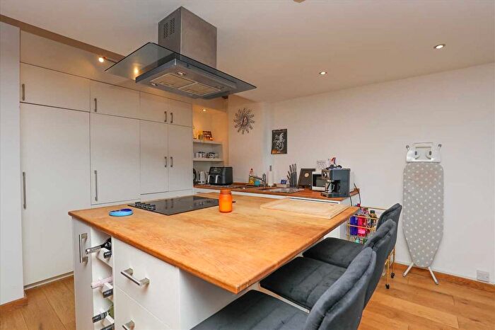2 Bedroom Flat For Sale In Waterloo Warehouse, Waterloo Road, Liverpool, L3
