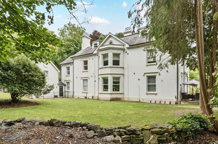 1 Bedroom Flat For Sale In London Road, Loudwater, High Wycombe, HP10