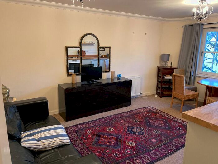 2 Bedroom Flat To Rent In Abbey Street, St Andrews, Fife, KY16