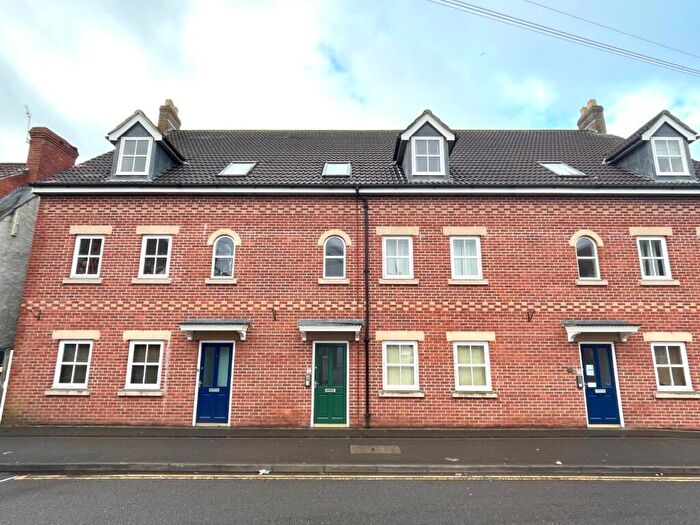 2 Bedroom Apartment For Sale In Coachmans Yard, Glastonbury, BA6