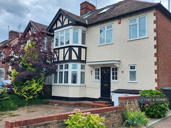 5 Bedroom Semi-Detached House To Rent In Church Hill, London, N21