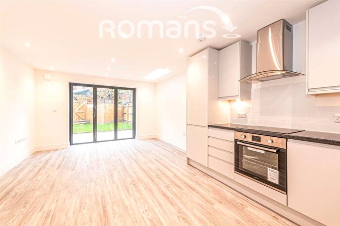 2 Bedroom Terraced House To Rent In North Street, Caversham, Reading, RG4
