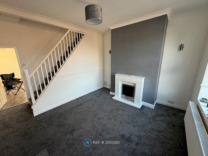 2 Bedroom End Of Terrace House To Rent In Saville Street, Barnsley, S72