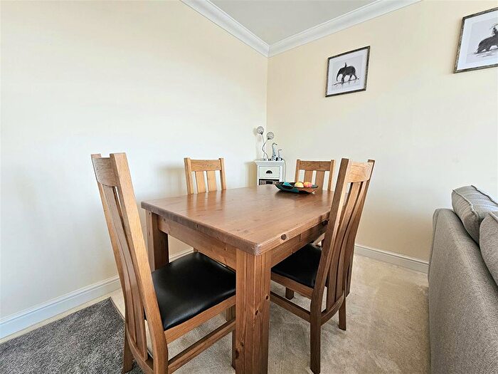2 Bedroom Flat For Sale In Golden Gate Way, Eastbourne, BN23