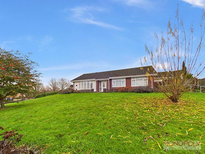 4 Bedroom Detached Bungalow To Rent In Ffordd Tudno, Wrexham, LL12