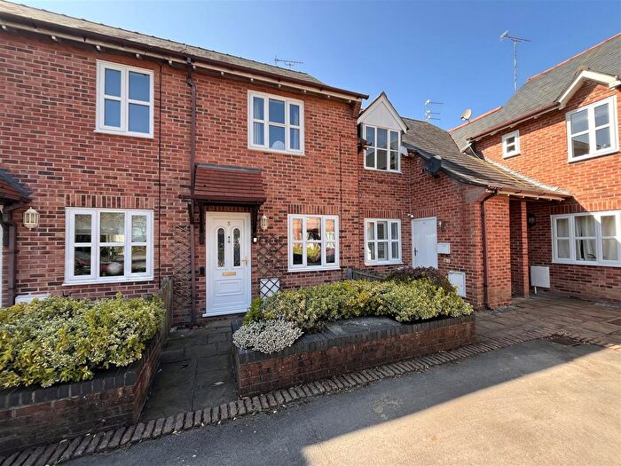 2 Bedroom Mews For Sale In Faulkners Lane, Mobberley, Knutsford, WA16