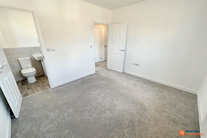 2 Bedroom Apartment For Sale In Underwood Close, Peterborough, PE3