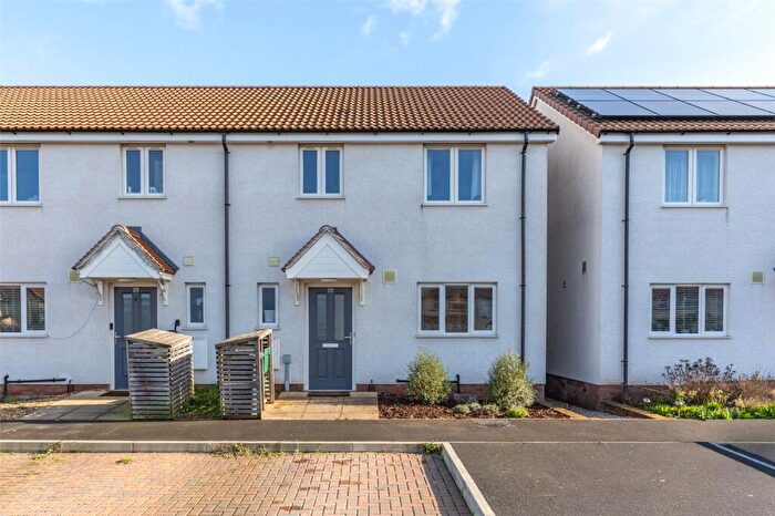 3 Bedroom Semi Detached House For Sale In Severn Road, Hallen, Bristol, BS10