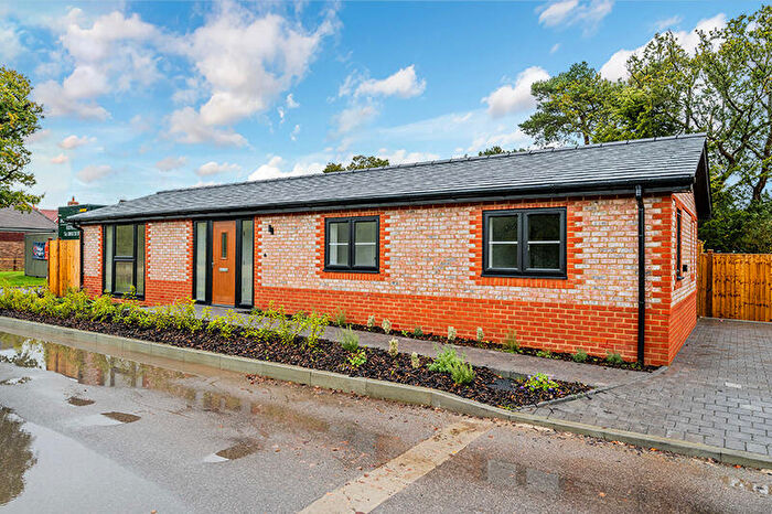 2 Bedroom Detached Bungalow For Sale In Oldencraig Mews, Lingfield, RH7
