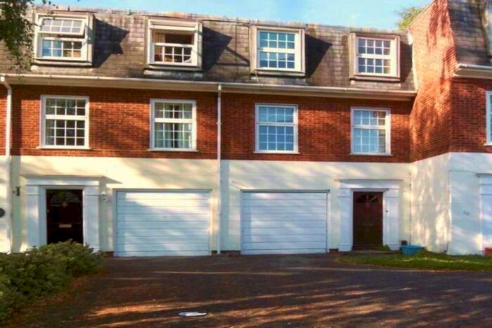 5 Bedroom Leisure Facility Commercial To Rent In Victoria Street, Englefield Green, Egham, Surrey, TW20