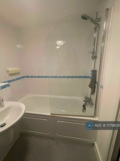 1 Bedroom Flat To Rent In Meridia Court, London, E15