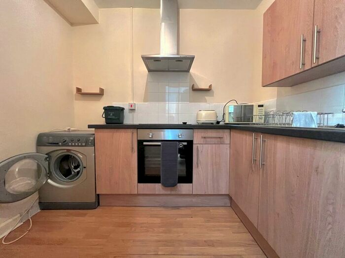 3 Bedroom Flat To Rent In Margaret Street, Abercynon, Mountain Ash, CF45