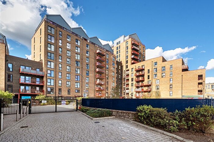 1 Bedroom Flat To Rent In Greenwich High Road, London, SE10