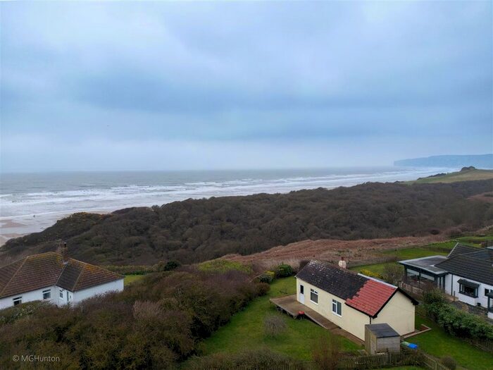 2 Bedroom Detached Bungalow For Sale In Gap Road, Hunmanby Gap, Filey, YO14