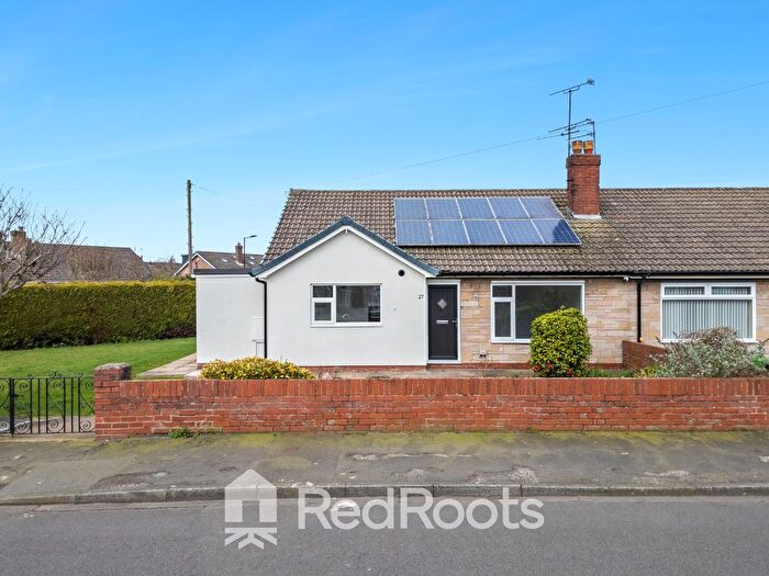 3 Bedroom Semi Detached House For Sale In Pine Hall Road, Barnby Dun, Doncaster, South Yorkshire, DN3