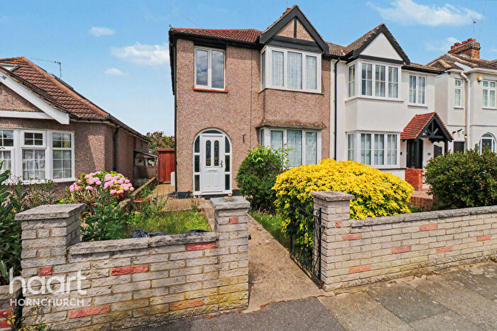 3 Bedroom Semi-Detached House For Sale In Stanley Road, Hornchurch, RM12