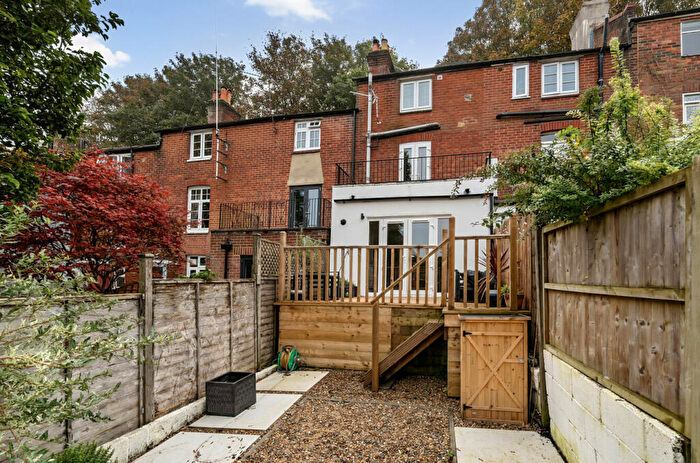 3 Bedroom Terraced House For Sale In Clifton Road, Winchester, Hampshire, SO22