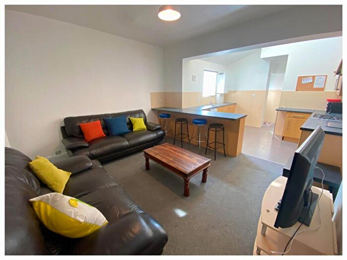 5 Bedroom Terraced House To Rent In Neill Road, S11