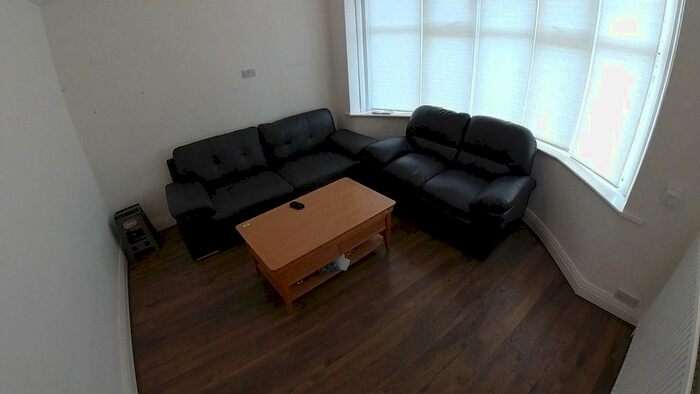 3 Bedroom Detached House To Rent In Eastleigh Road, Prestwich, Manchester, M25