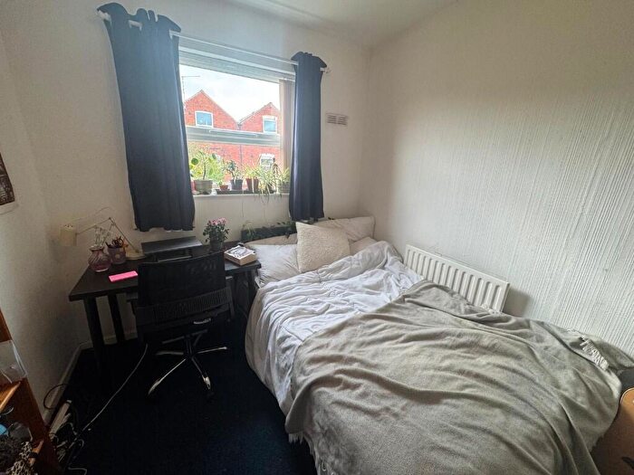 5 Bedroom Semi-Detached House To Rent In Willoughby Avenue, Nottingham, Nottinghamshire, NG7