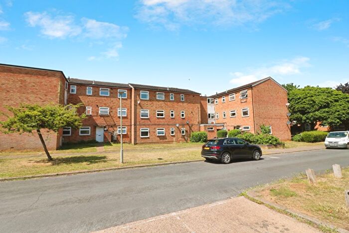 1 Bedroom Flat To Rent In Hedgebrooms, Welwyn Garden City, AL7