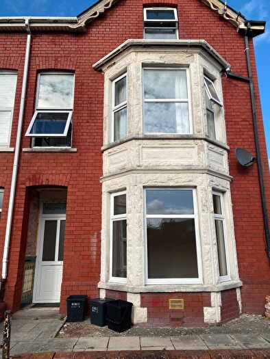 2 Bedroom Flat To Rent In Fenton Place, Porthcawl, CF36