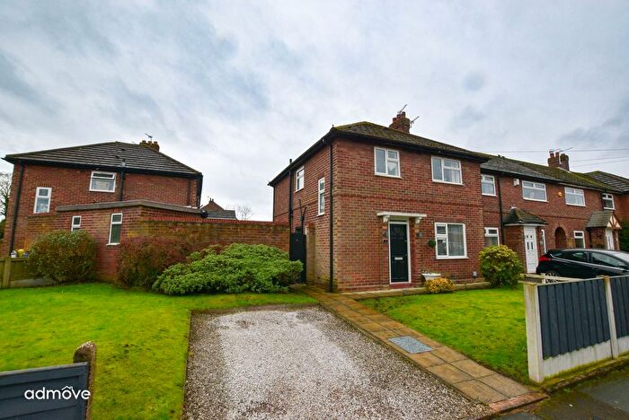 3 Bedroom Terraced House For Sale In Hopefield Road, Lymm, WA13