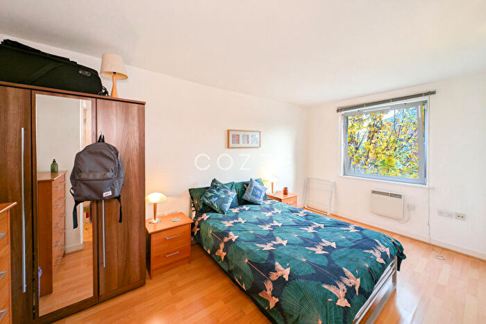 1 Bedroom Flat To Rent In Deals Gateway, Deptford, SE13