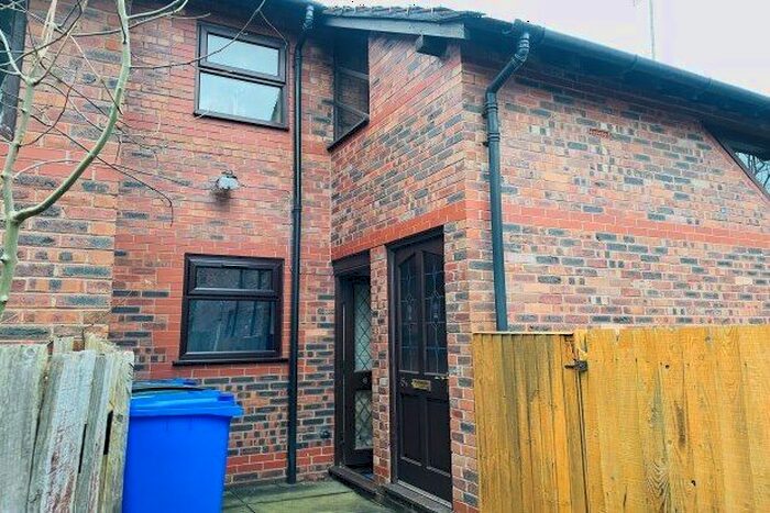 1 Bedroom Property To Rent In Rogerstone Avenue, Stoke-On-Trent, ST4
