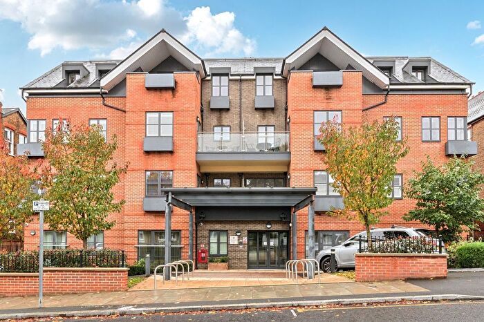 2 Bedroom Flat For Sale In Darlaston Road, Wimbledon, London, SW19