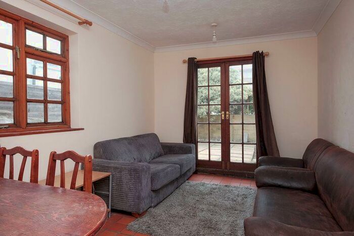 5 Bedroom Terraced House To Rent In Brading Road, Brighton, BN2