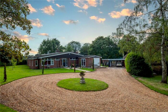 4 Bedroom Bungalow For Sale In Comberford, Tamworth, Staffordshire, B79