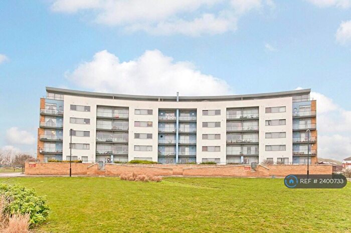 2 Bedroom Flat To Rent In Tideslea Path, London, SE28