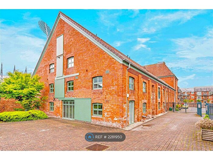 2 Bedroom Flat To Rent In The Malthouse, Taunton, TA1