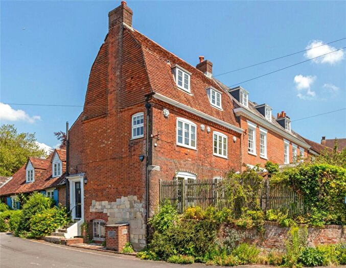 4 Bedroom Semi Detached House For Sale In St. Johns Street, Winchester, Hampshire, SO23
