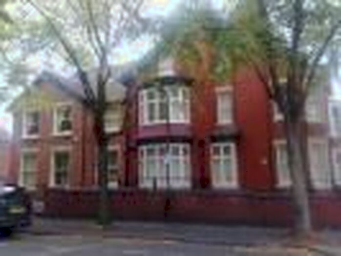 2 Bedroom Flat To Rent In Thorne Road, Doncaster, South Yorkshire, DN1