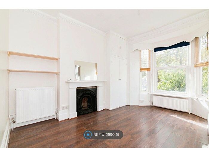1 Bedroom Flat To Rent In High Road, London, N15