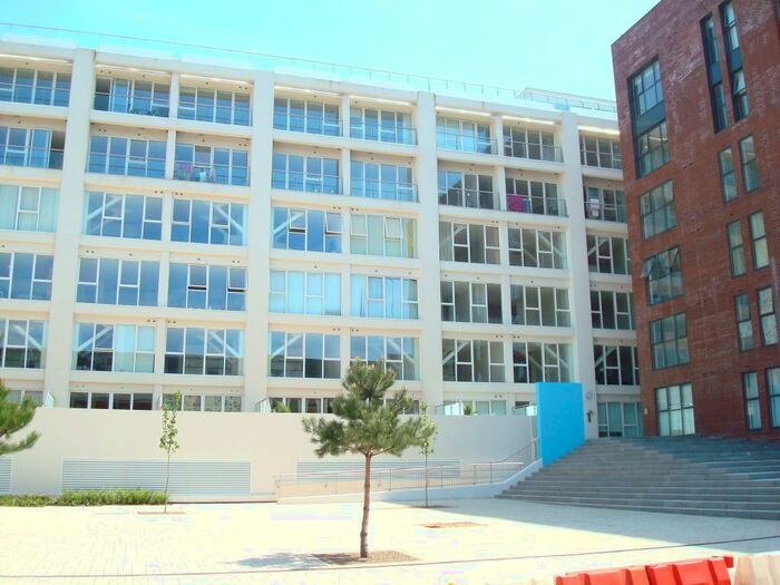 1 Bedroom Flat To Rent In Skypark Road, Bedminster, Bristol, BS3