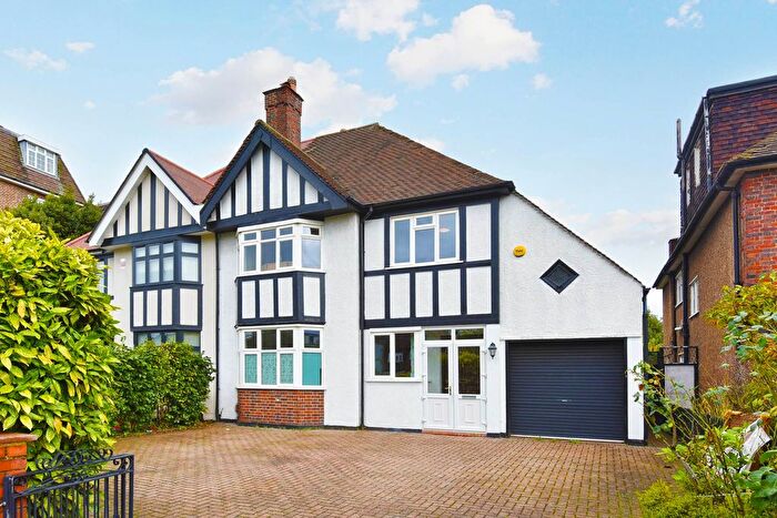 4 Bedroom Semi-Detached House To Rent In Gunnersbury Avenue, London, W5