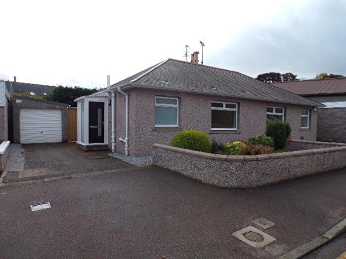 1 Bedroom Semi-Detached House To Rent In Cromwell Gardens, Aberdeen, AB15