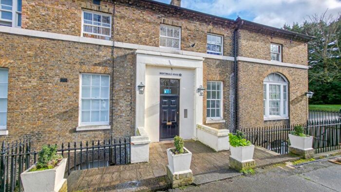 2 Bedroom Flat For Sale In Nightingale House, Connaught Mews, Woolwich, London, SE18