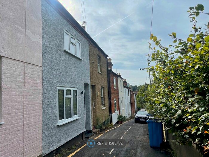 3 Bedroom Terraced House To Rent In Grenfell Avenue, Maidenhead, SL6