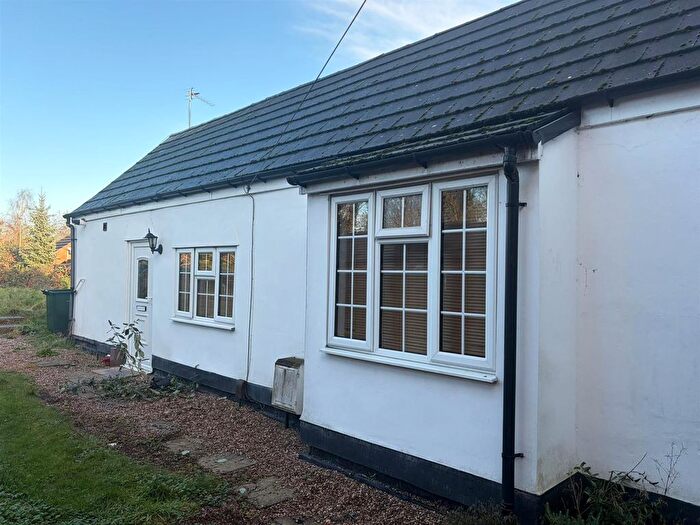 1 Bedroom Bungalow To Rent In Westbourne Road, Walsall, WS4