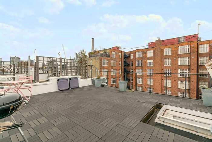 1 Bedroom Flat For Sale In Hatherley Grove, Bayswater, London, W2