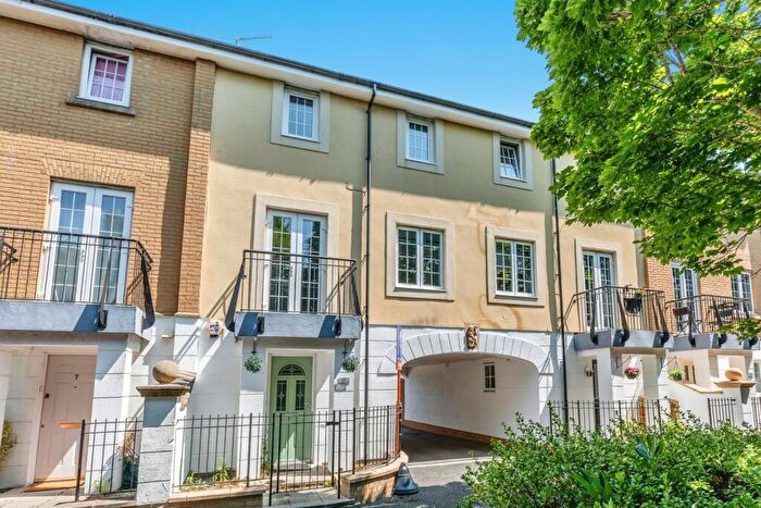 2 Bedroom End Of Terrace House For Sale In London Square, Portishead, Bristol, Somerset, BS20