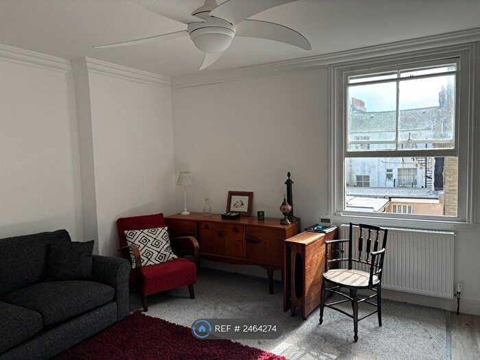 1 Bedroom Flat To Rent In Brunswick Square, Hove And Brighton, BN3