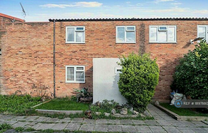 5 Bedroom Terraced House To Rent In Elm Green, Basildon, SS13