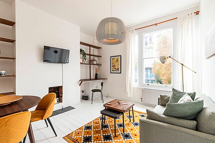 1 Bedroom Flat To Rent In Tufnell Park Road, London, N7