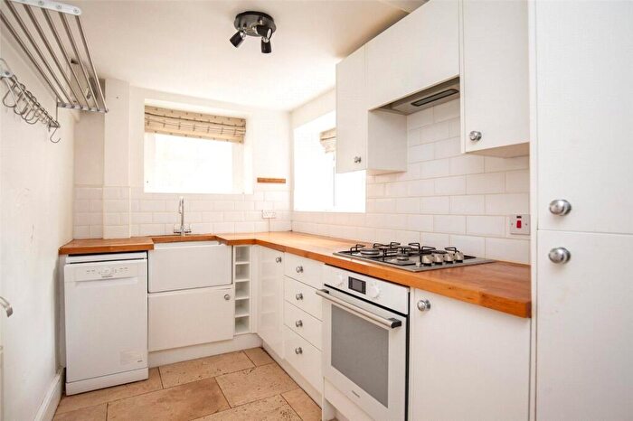 2 Bedroom Apartment To Rent In Elliston Road, Redland, Bristol, BS6